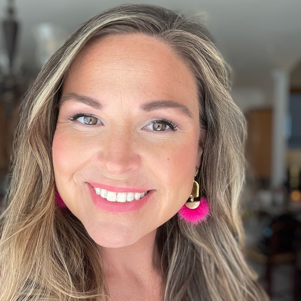 Meet your Posher, April